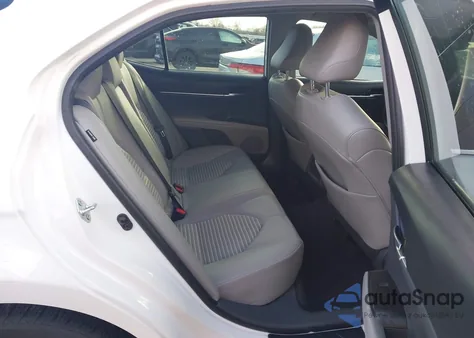 2021 Toyota Camry Se z USA, uszkodzony, nr VIN 4T1G11AK8MU547710